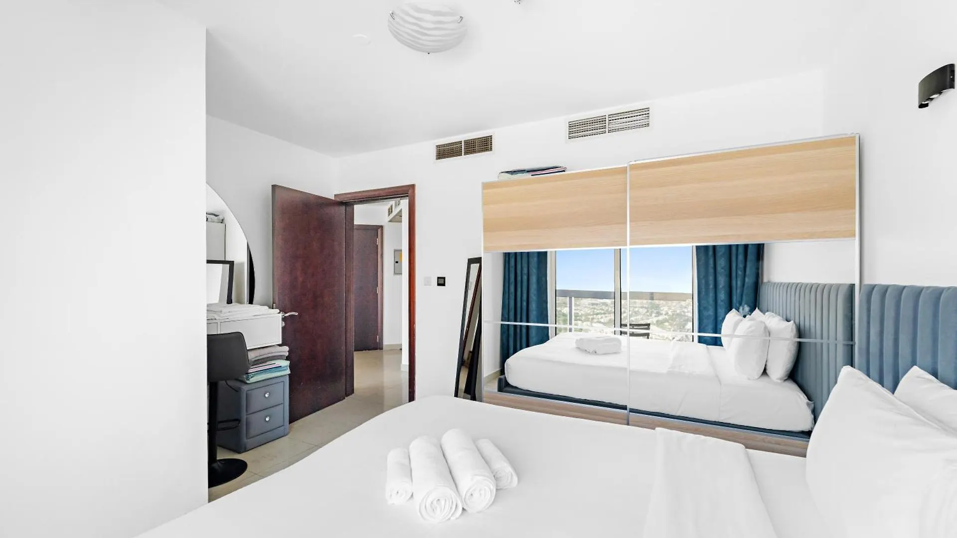 1Br Apartment Minutes From Mall Of The Emirates Dubai